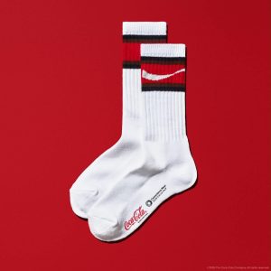 代購Family Mart x Cocacola 聯乘襪（白色25-28cm)